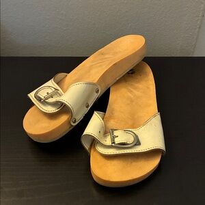 Vintage Tan and Cream Buckle Sandals